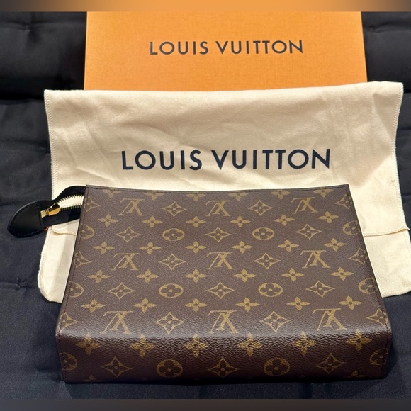 NWT AUTHENTIC LOUIS VUITTON POCHE TOILETTE NM - M46037 - Picture 7 of 15